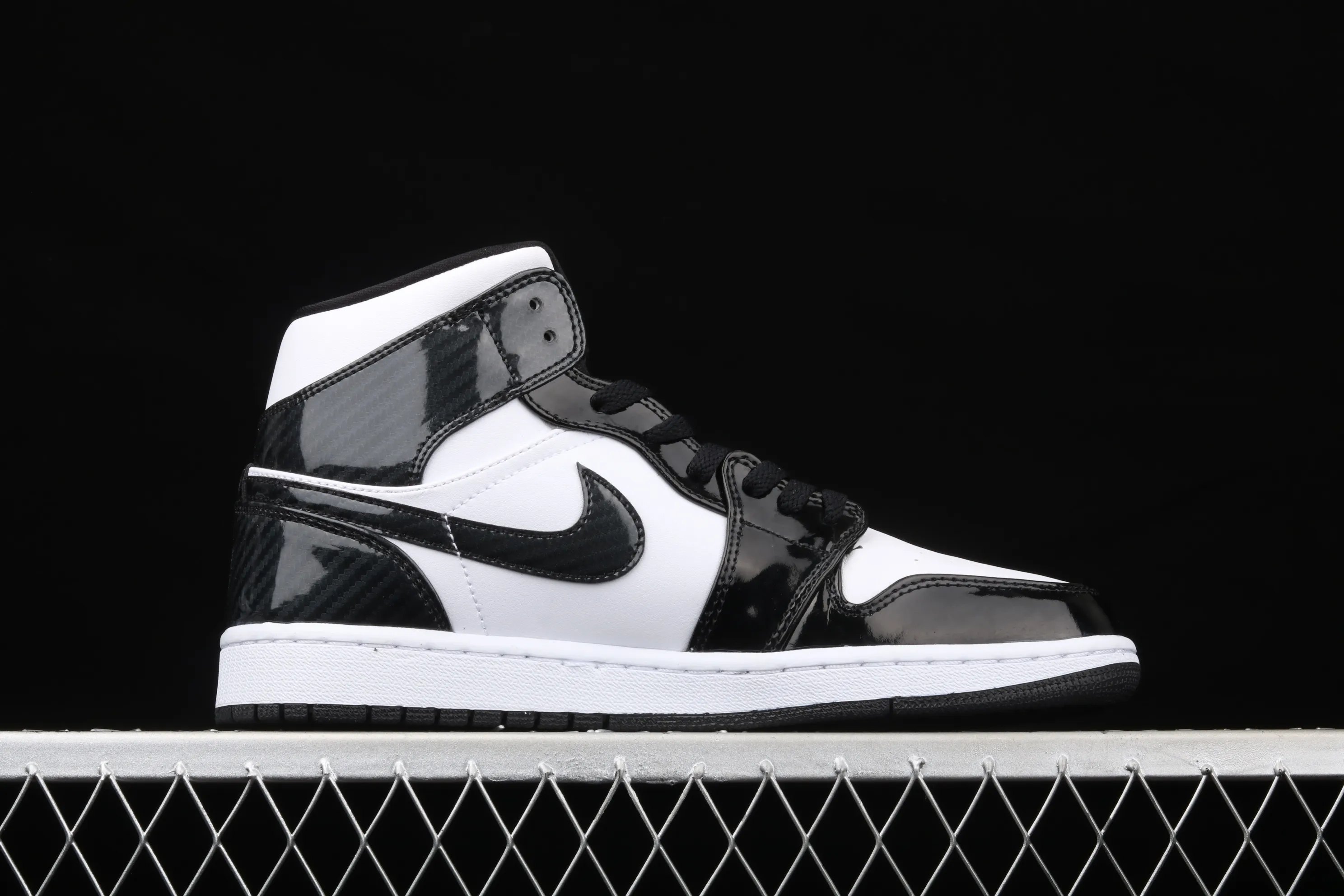 All Categories Air Jordan Jordan Series Basketball Shoes Air Jordan 1 Mid Air Jordan 1 Mid "All-Star" AJ1 Joe 1 China All-Star Black and White Patent Leather Mid-top Versatile Casual Sports Shoes DD1649-001